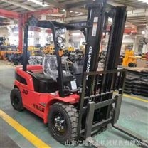 3噸四驅(qū)越野叉車(chē) 座駕式國(guó)三***叉車(chē) 柴油自動(dòng)擋叉車(chē)